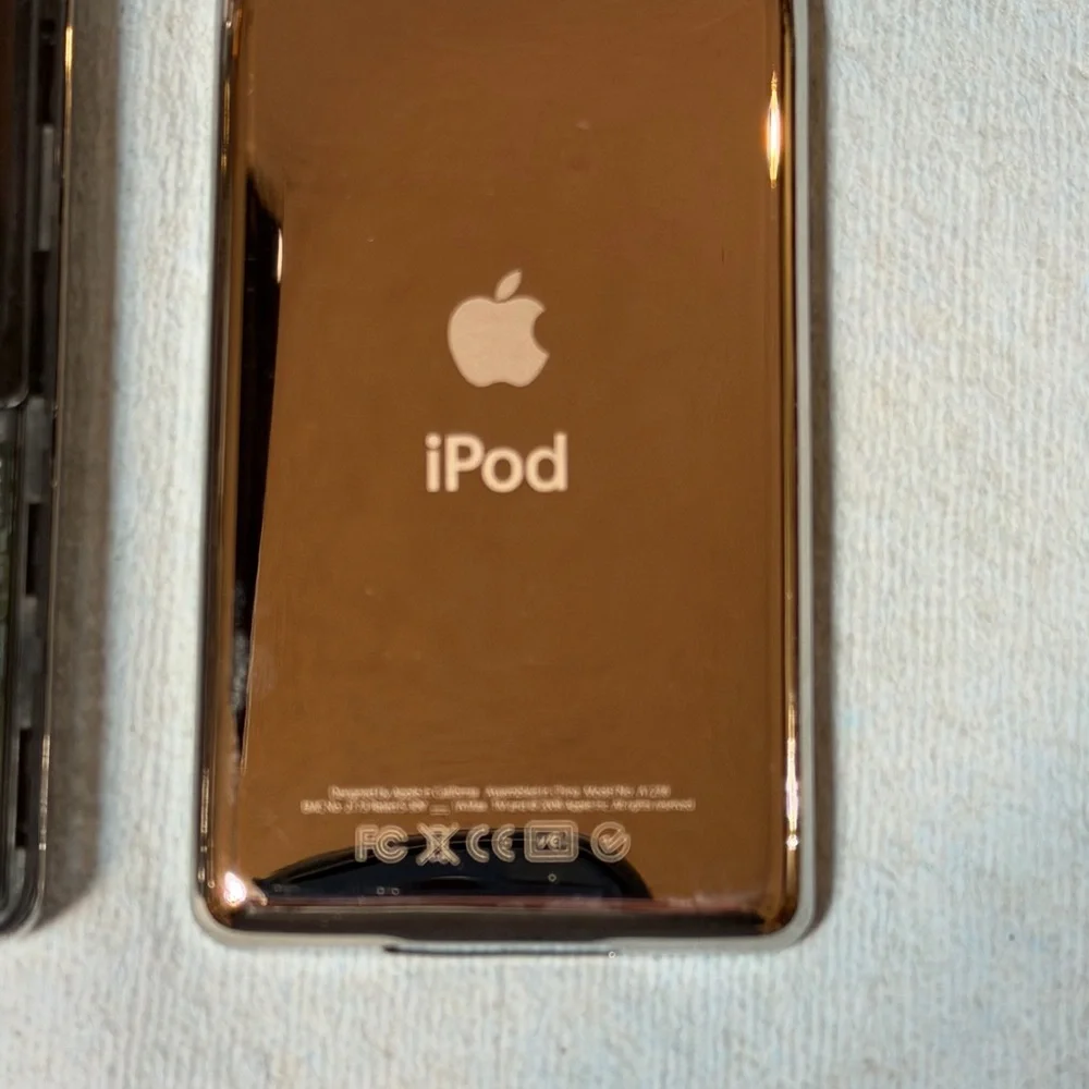 Apple iPod Classic Smoke 7th Generation 256gb